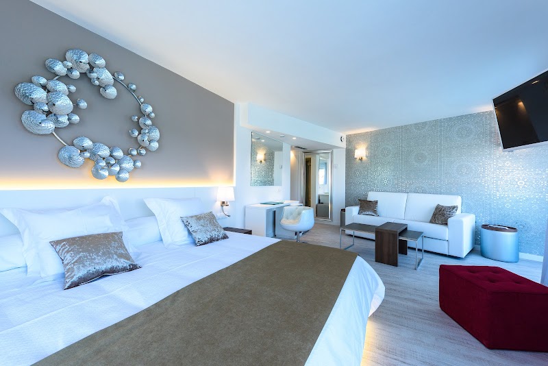 Plaza Santa Ponsa Boutique Hotel photo 8