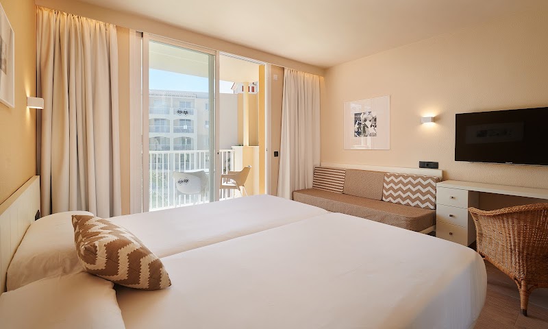 Protur Badia Park Aparthotel photo 2