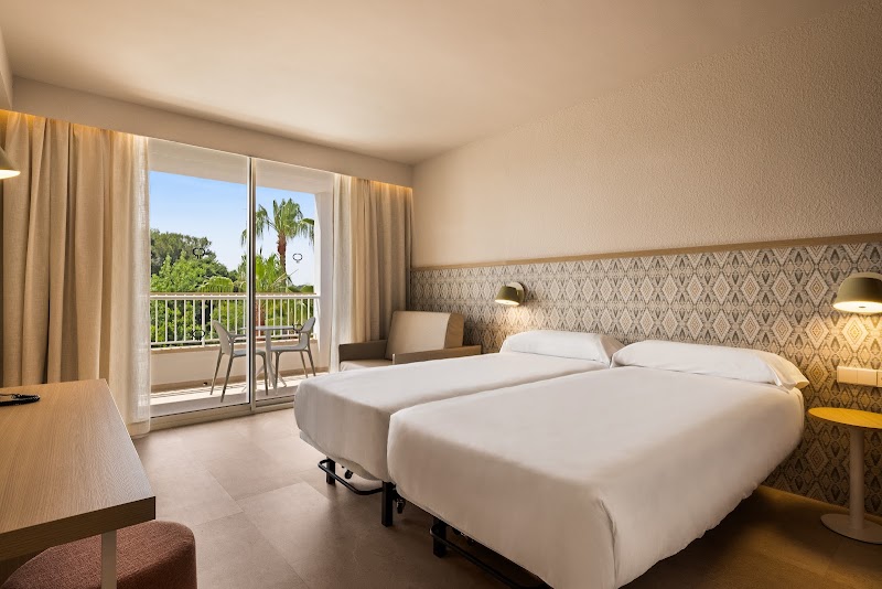 Protur Safari Park Aparthotel photo 2