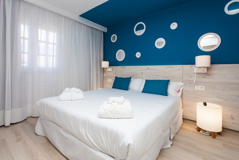 R2 Bahía Kontiki Beach Apartments photo 9
