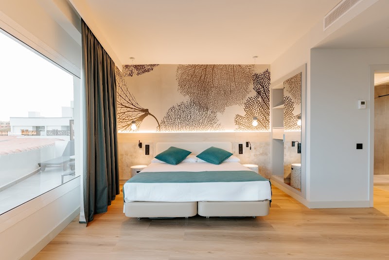 R2 Higos Beach Apartahotel photo 2