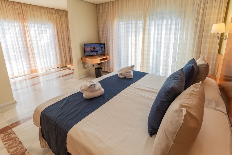 R2 Pájara Beach Hotel & Spa photo 2