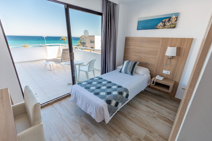 R2 Verónica Beach Hotel photo 8