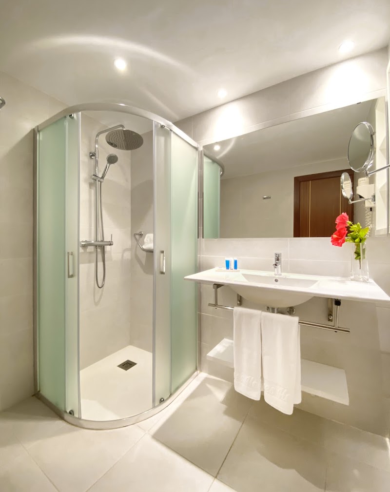 Reverence Life Hotel photo 4