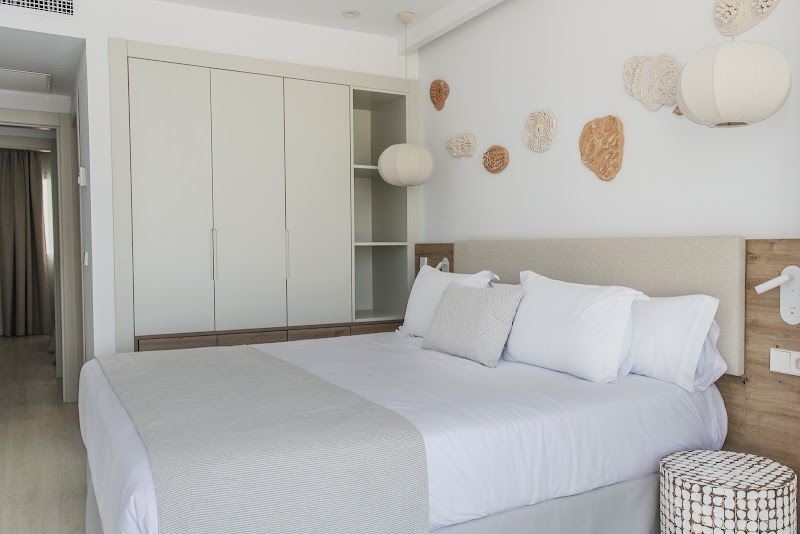 Roc Portonova Apartments photo 2