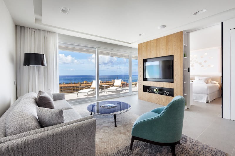 Royal Hideaway Corales Suites photo 8