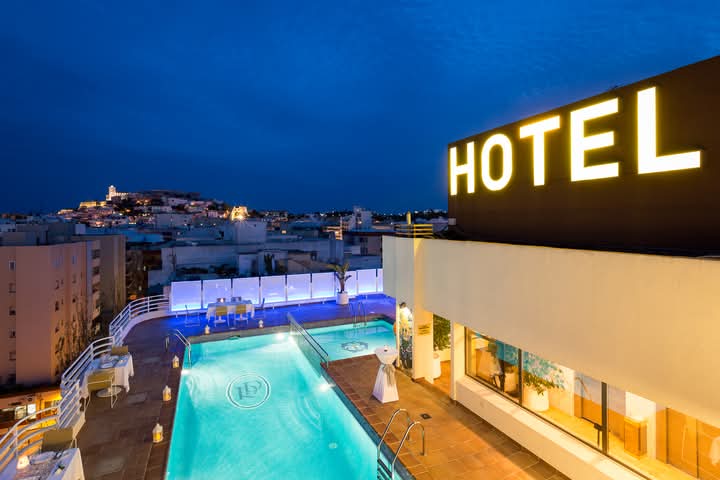 Royal Plaza Hotel photo 8