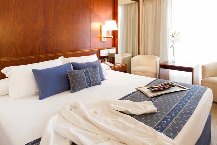 Royal Plaza Hotel photo 9