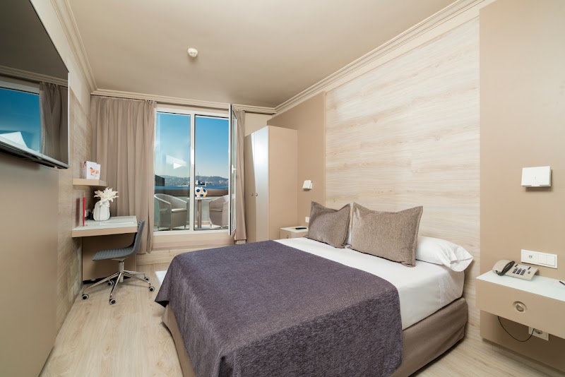 Salles Hotel Pere IV photo 9