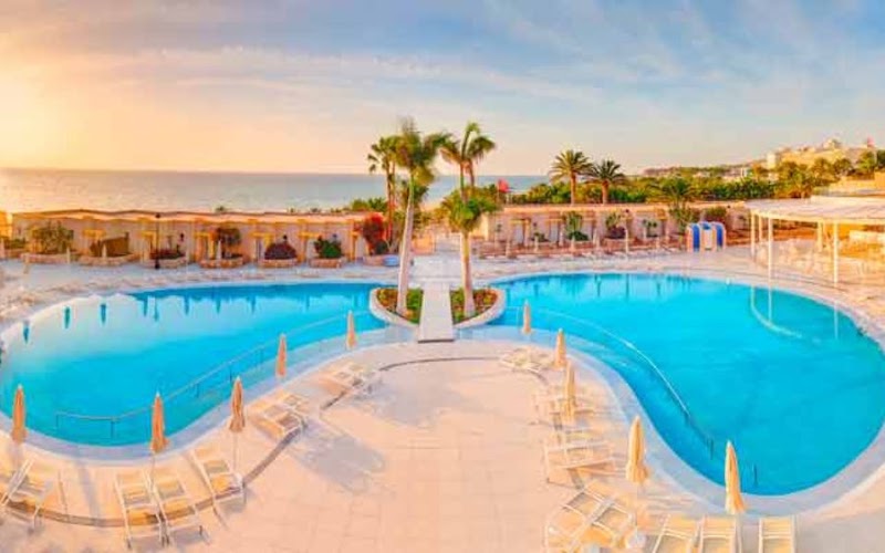 SBH Monica Beach Resort photo 5