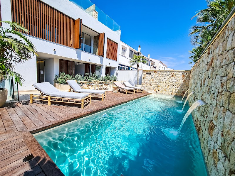 S'Estancia Suites