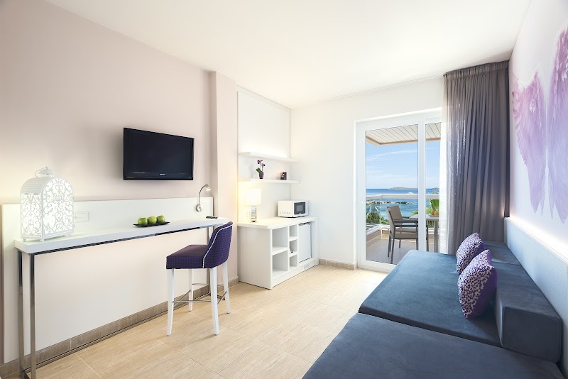 Tropic Garden Hotel Apartments photo 8