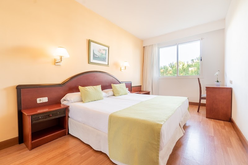 Tropicana Hotel photo 2