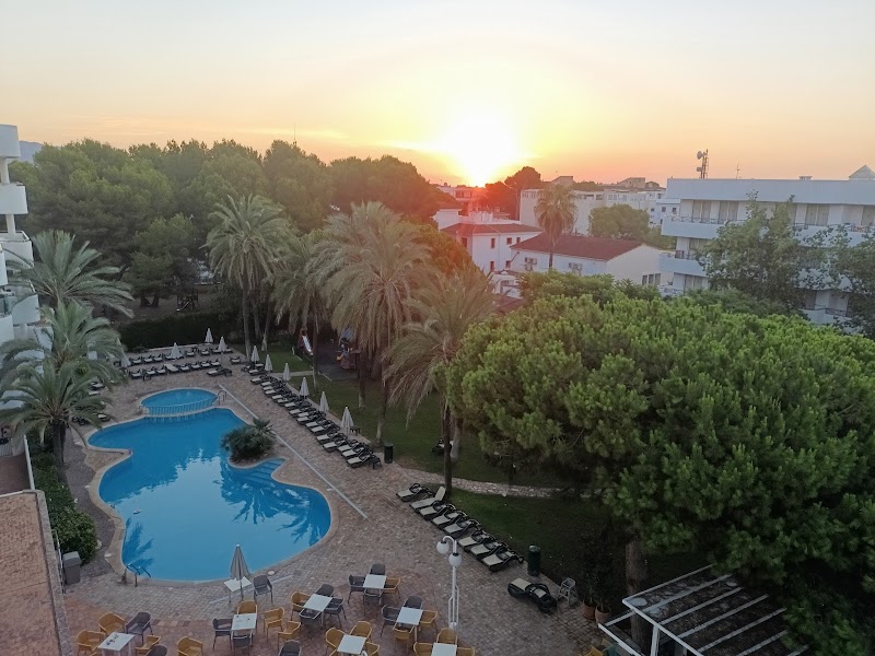 Tropicana Hotel photo 3