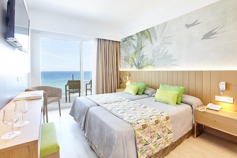 Universal Hotel Castell Royal photo 2