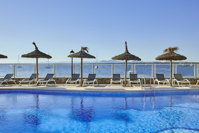 Universal Hotel Marques photo 6
