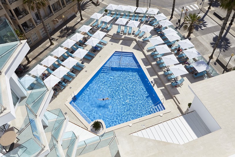 Universal Hotel Perla photo 10
