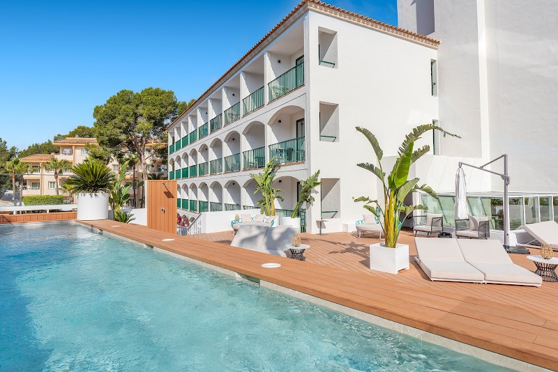 Valentin Somni Suites & Hotel
