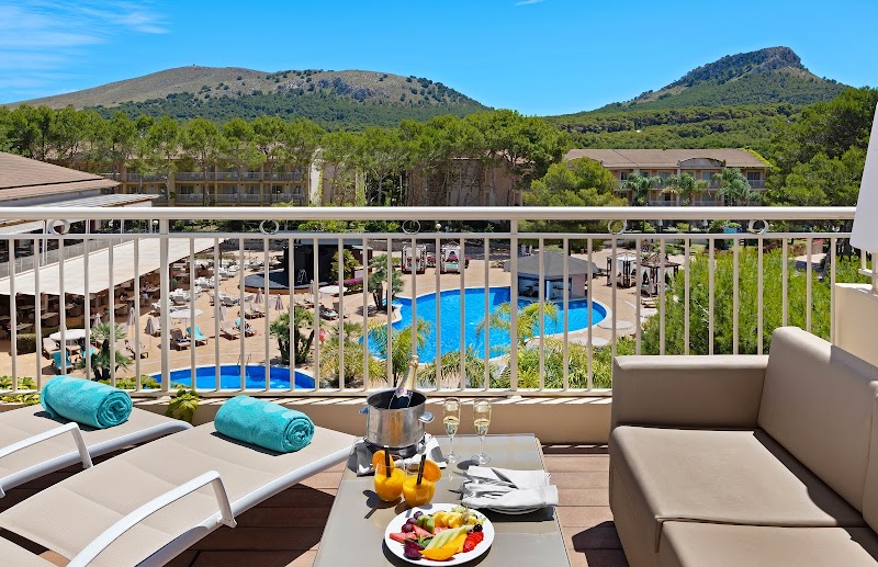 VIVA Cala Mesquida Suites & Spa Adults Only 16+