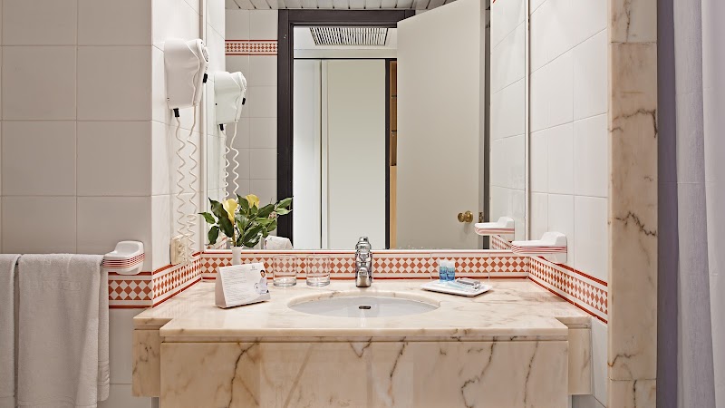 Welikehotel Marfil Playa photo 4