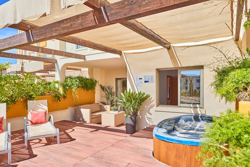 Zafiro Tropic photo 8