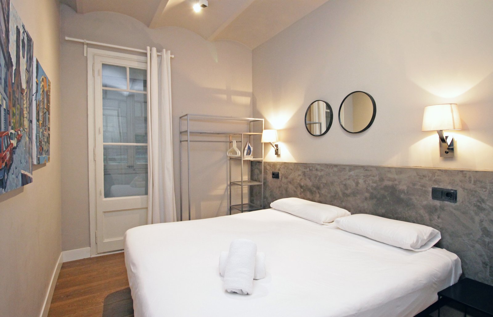AinB Eixample-Miró Apartments photo 2