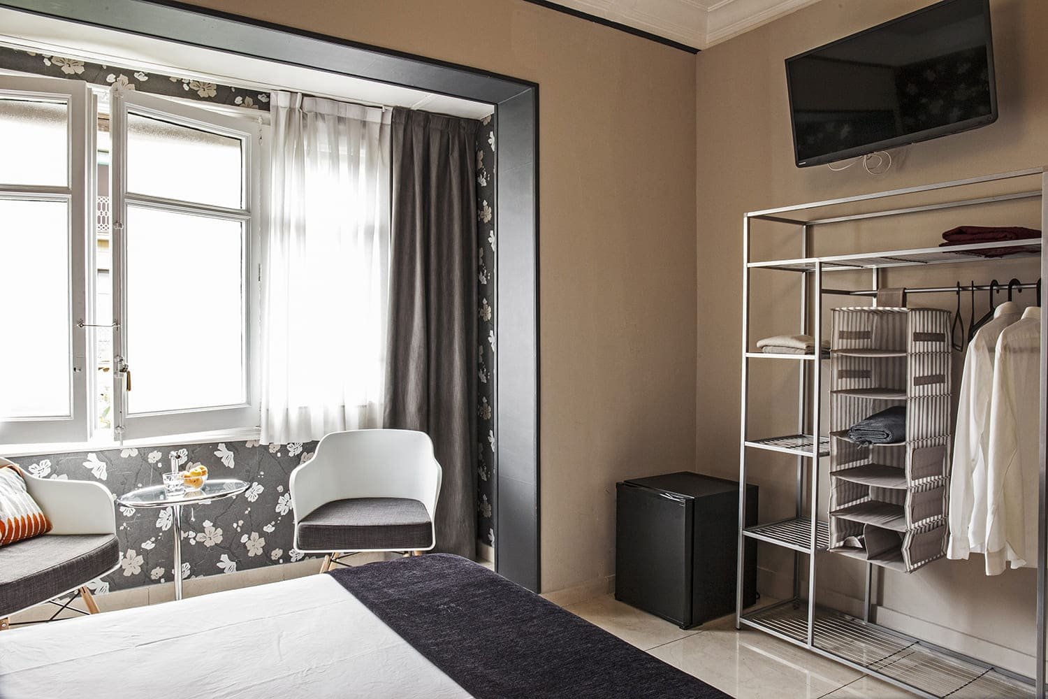 AinB B&B Eixample-Muntaner photo 3