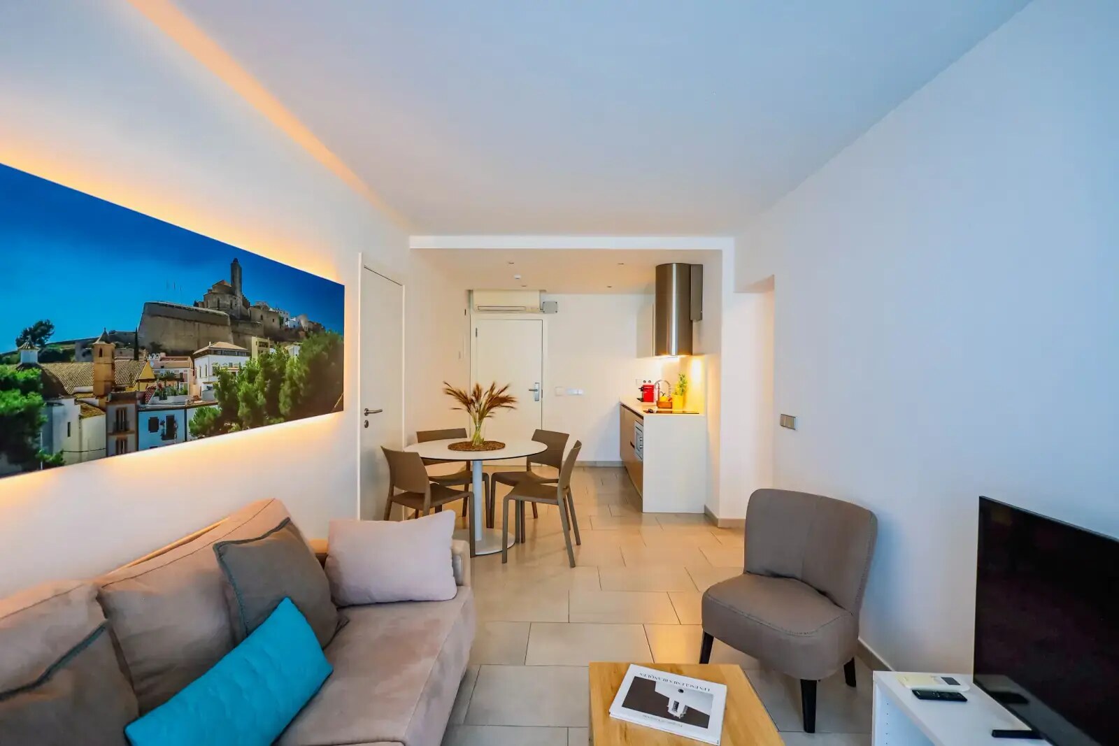 Apartamentos A Llobet photo 6