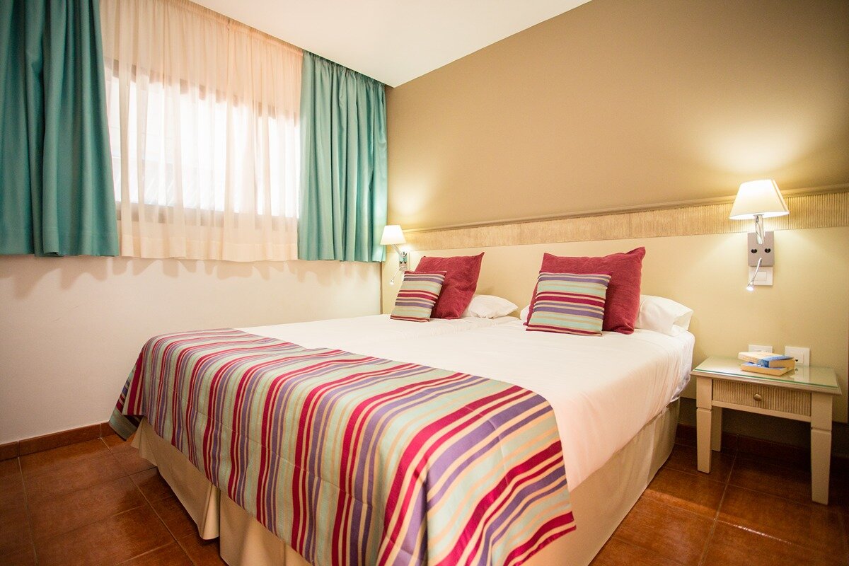 Apartamentos Amadores Beach photo 4