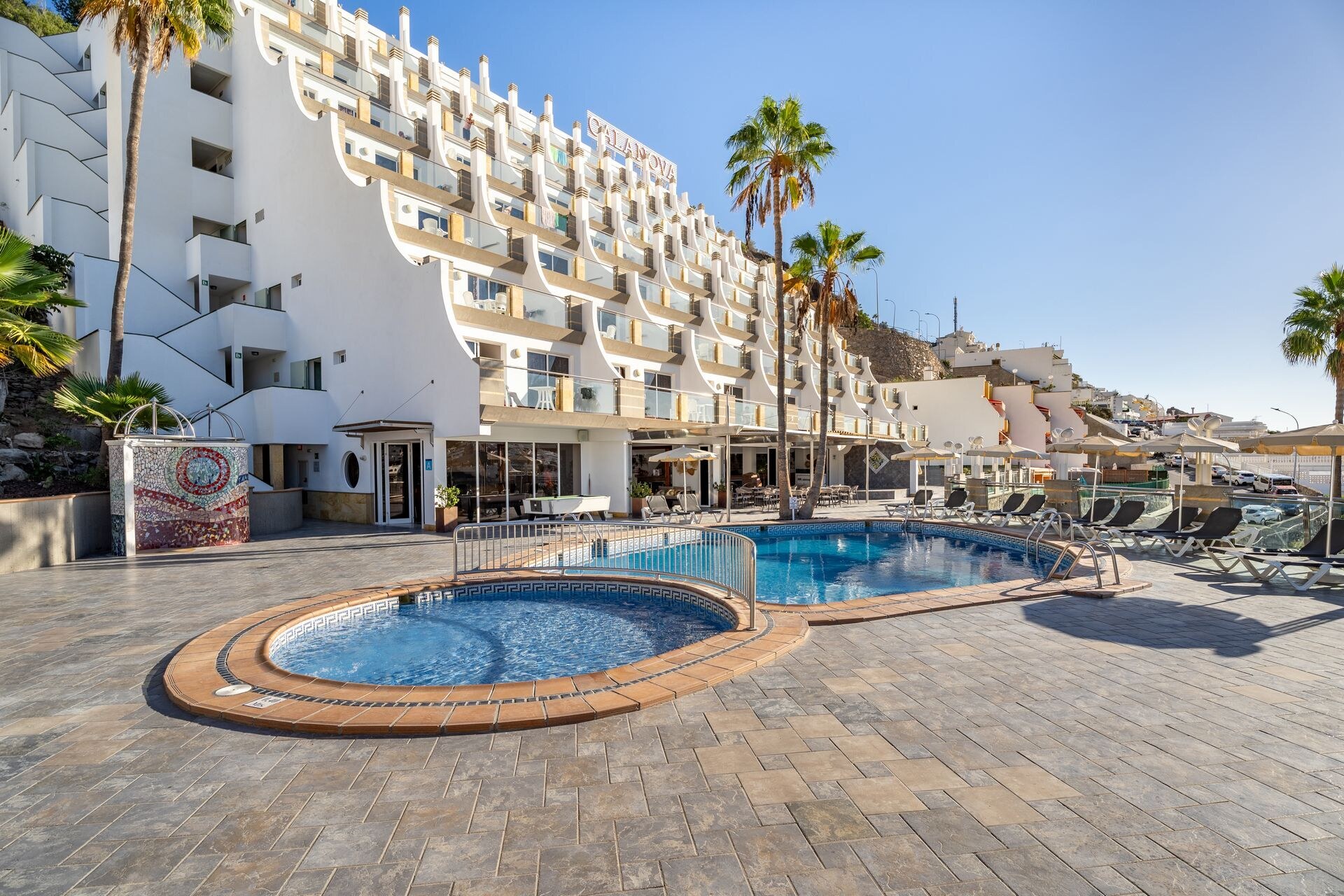 Apartamentos Cabau Cala Nova photo 1