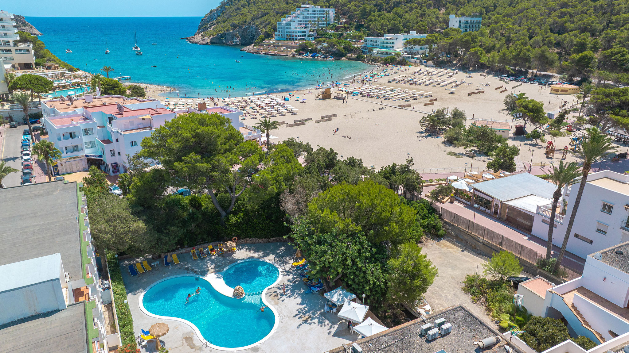 Apartamentos Cala Llonga Playa