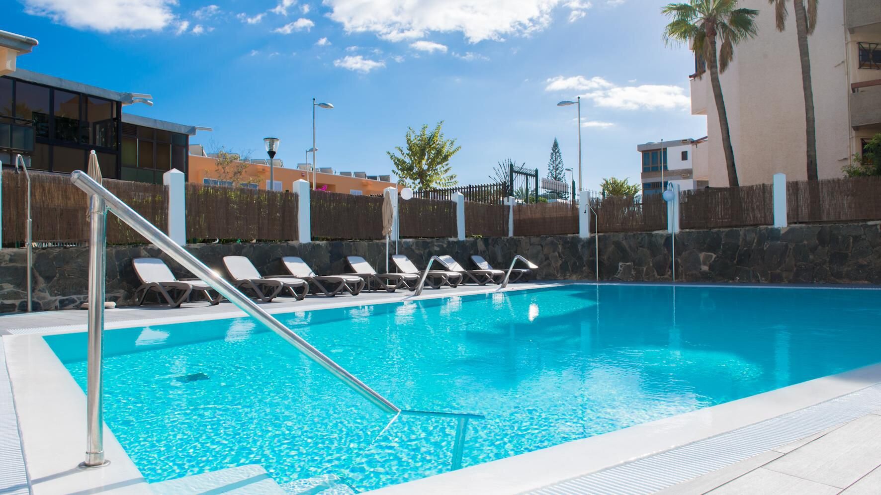 Apartamentos Cordial El Palmar