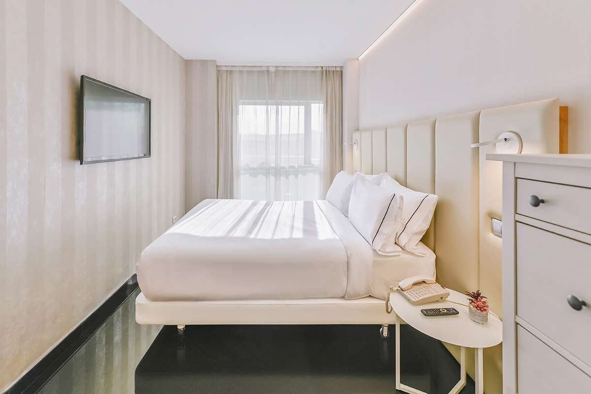 Apartamentos Hesperia Barcelona Fira photo 6