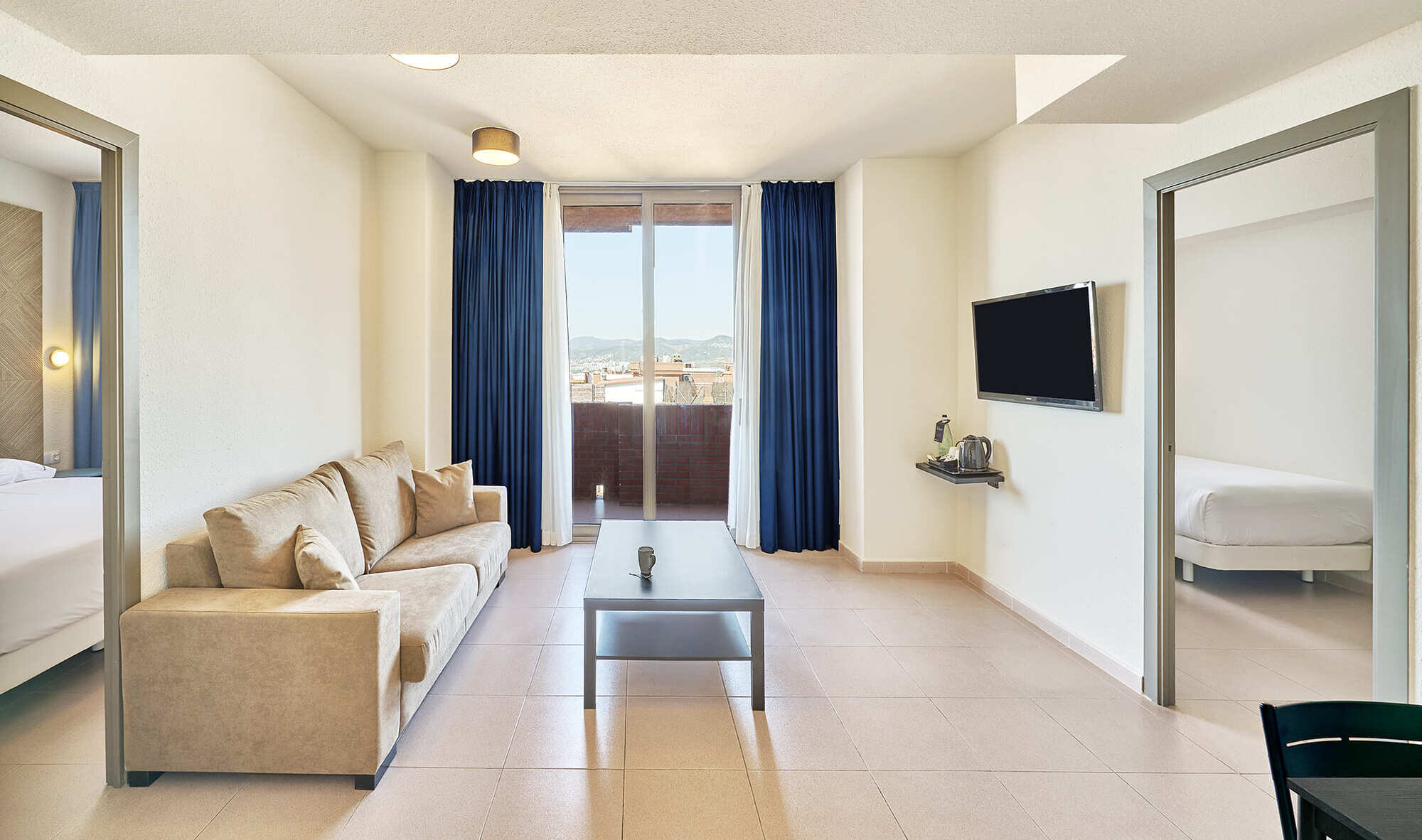 Apartamentos Hesperia Barcelona Sant Joan photo 6