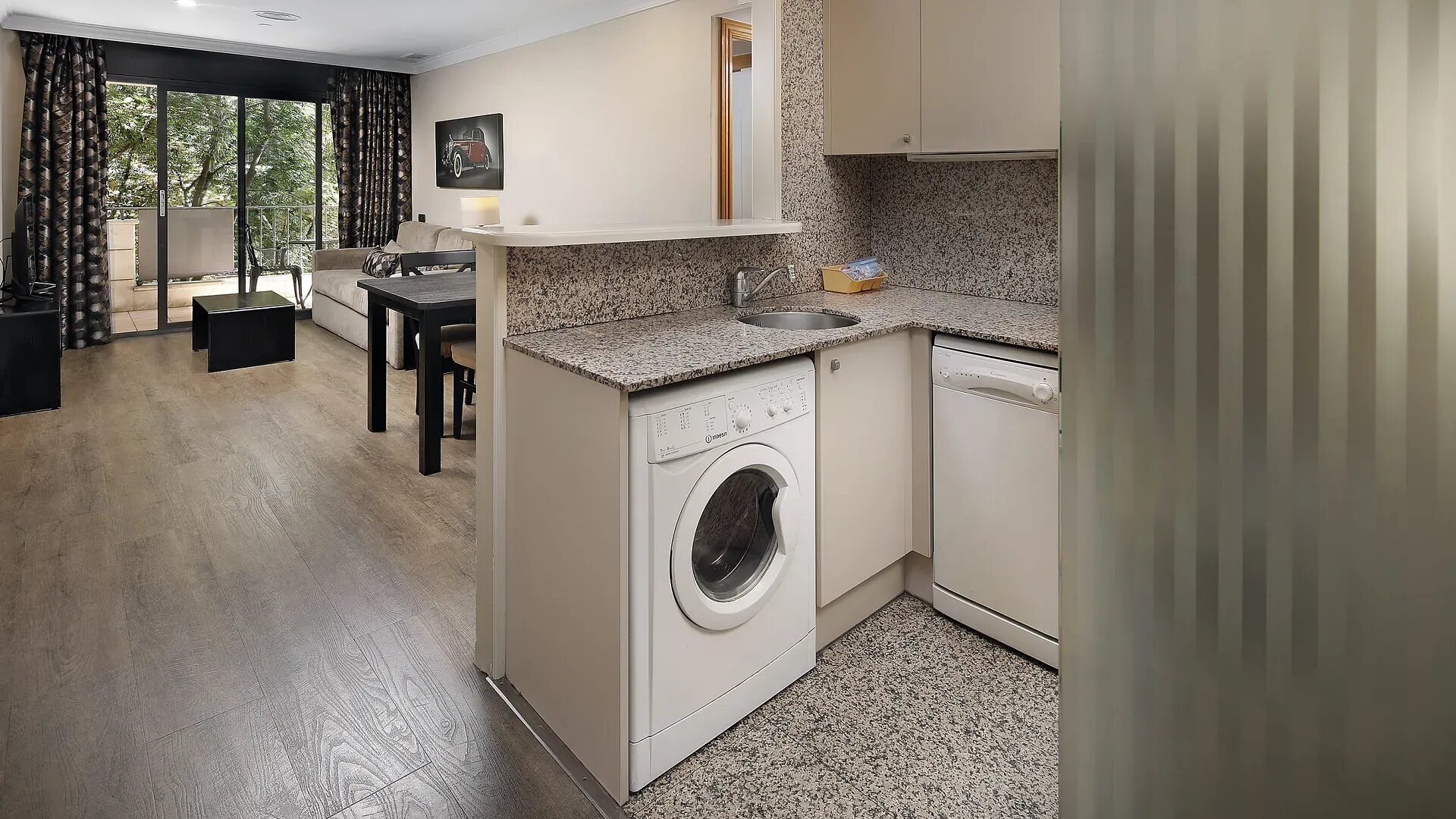 Apartamentos Hispanos 7 Suiza photo 3