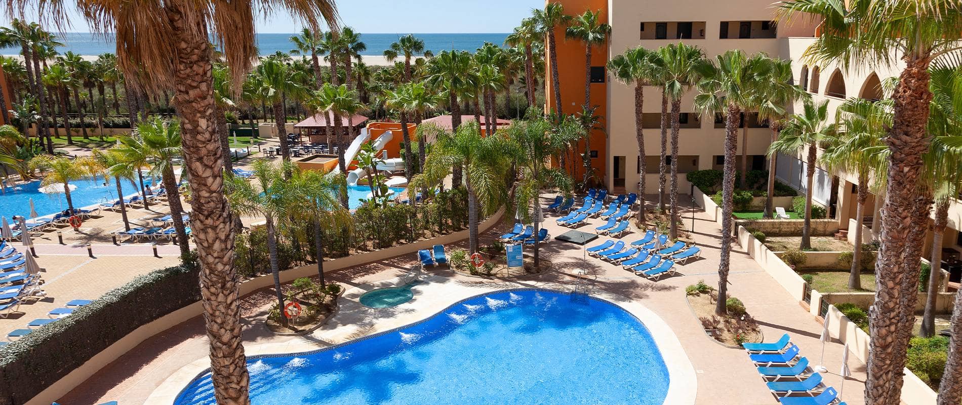 Apartamentos Playamarina
