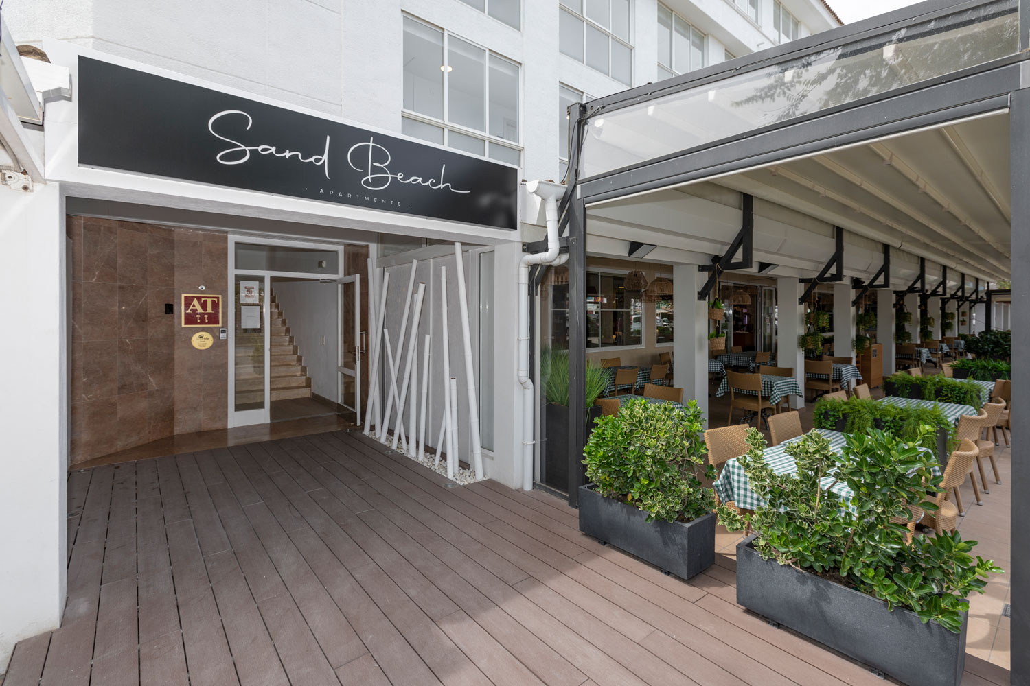 Apartamentos SandBeach
