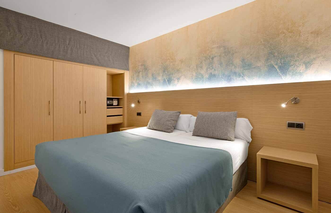 Aparthotel Fontanellas Playa photo 9