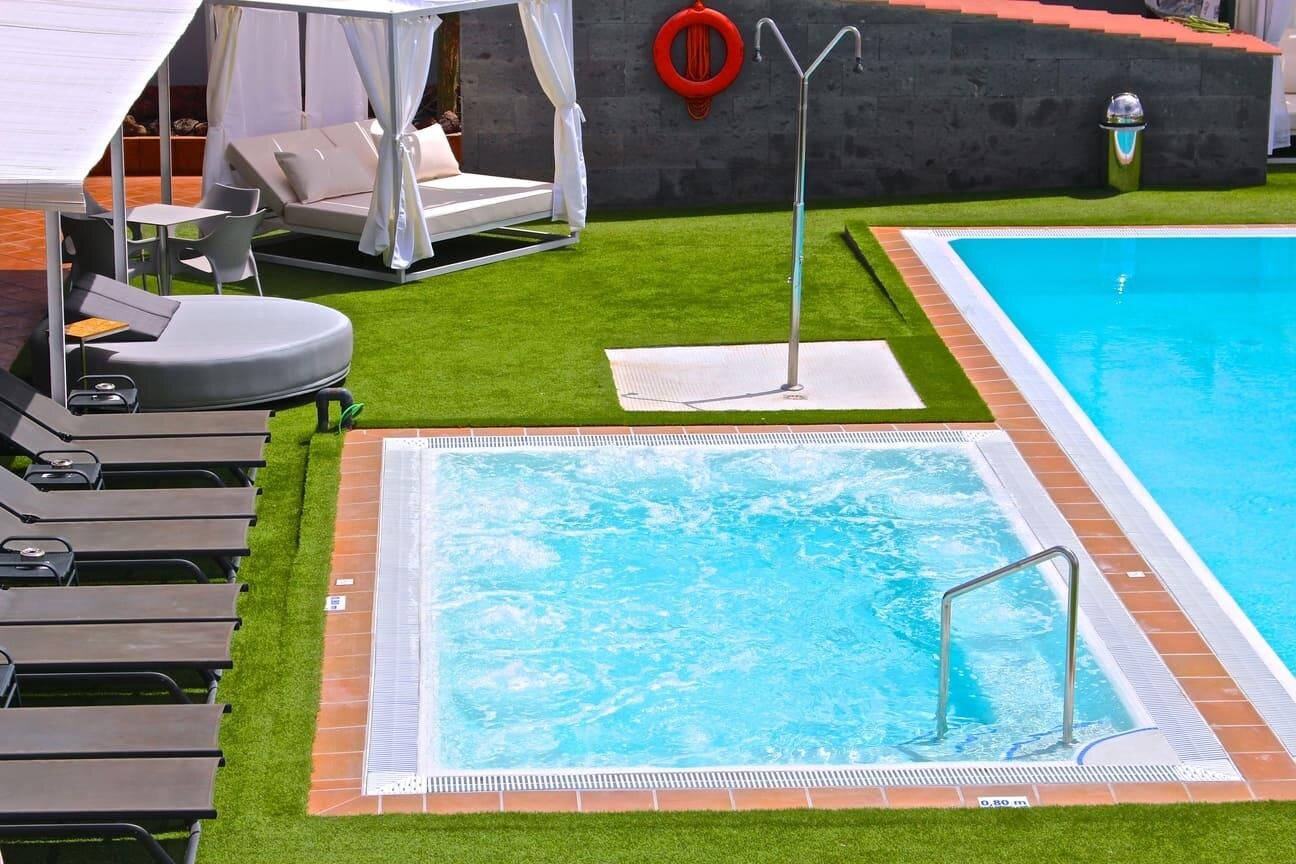 Aqua Beach Bungalows photo 2