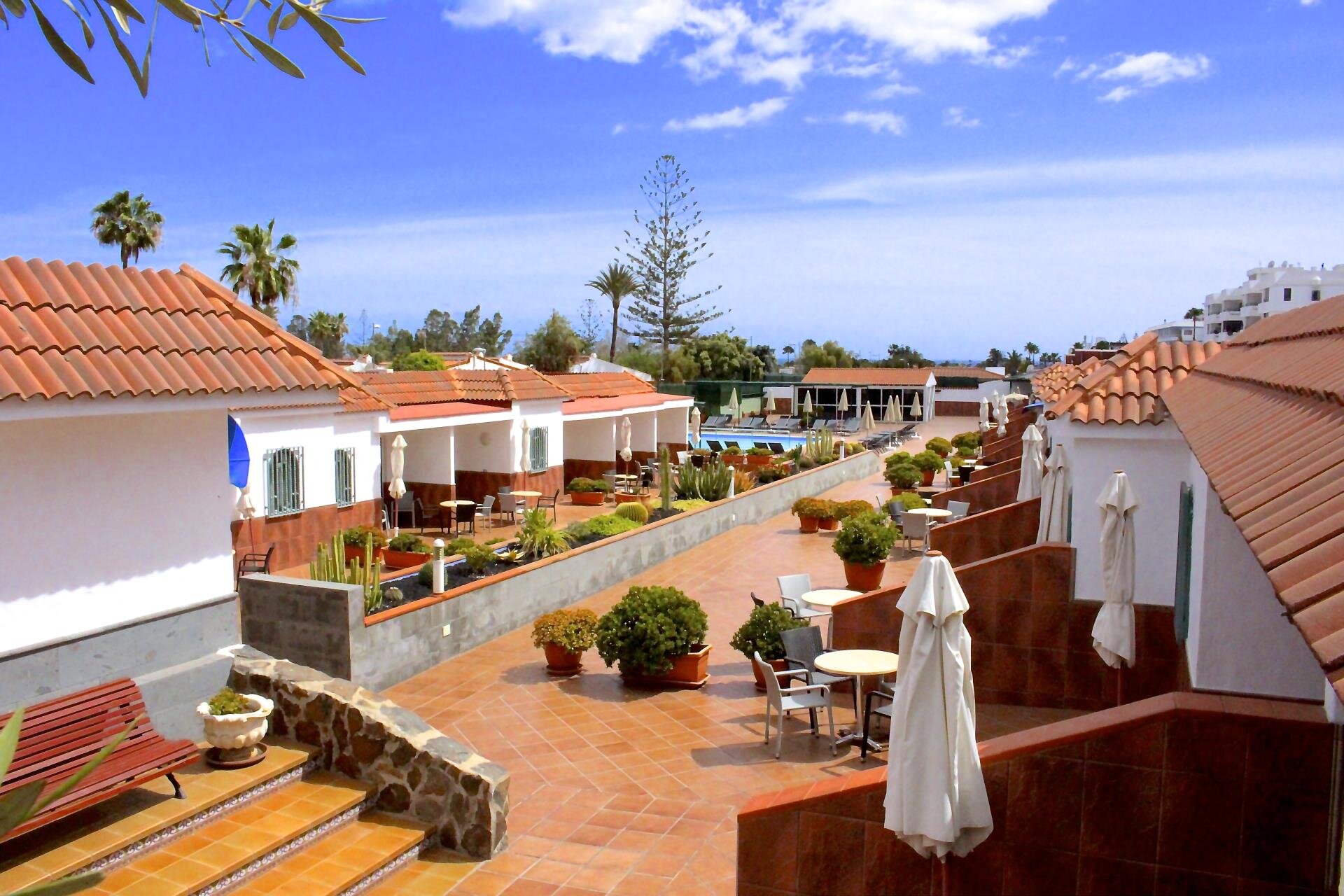 Aqua Beach Bungalows photo 3