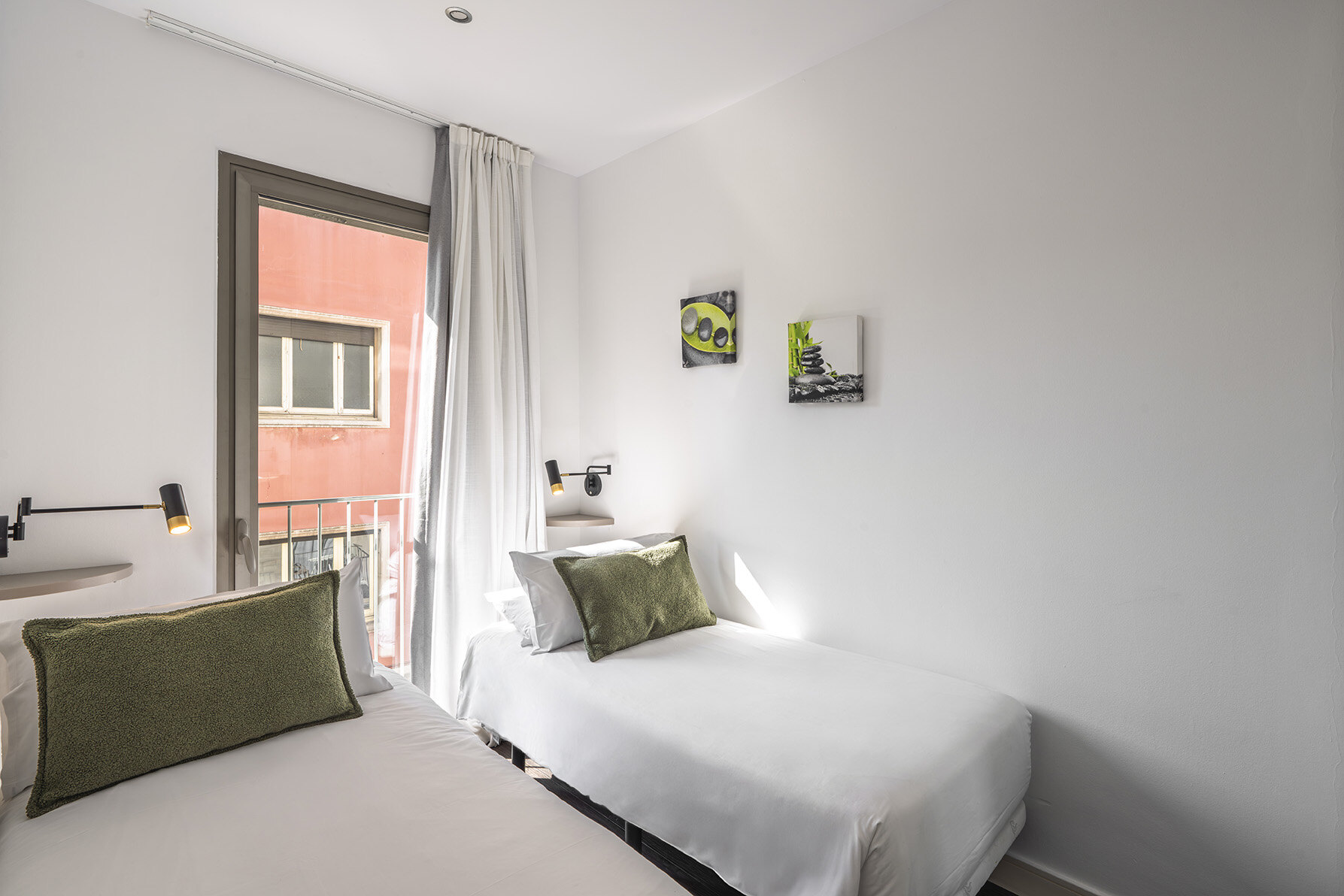 Aspasios Catedral Apartments photo 5