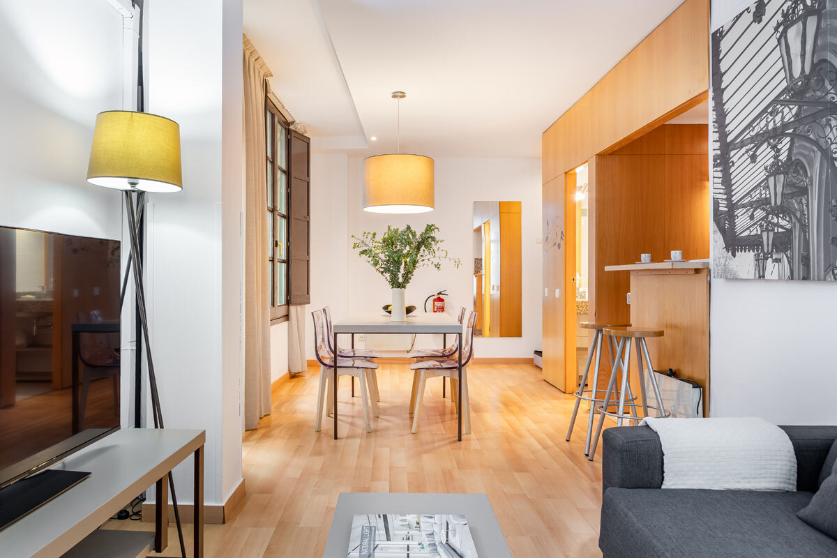 Aspasios Plaza Real Apartments photo 4