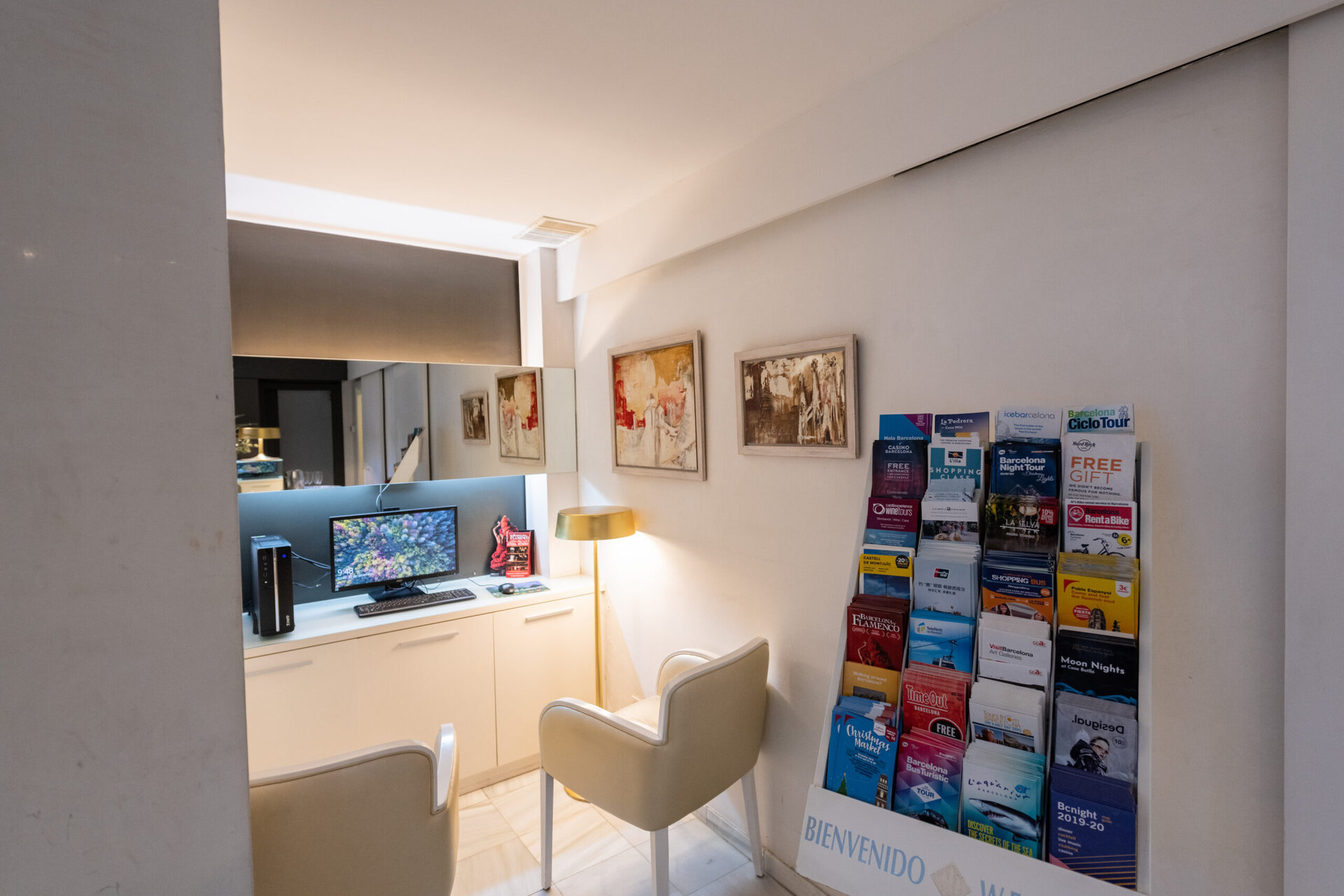 Atenea Rekord Suites photo 6
