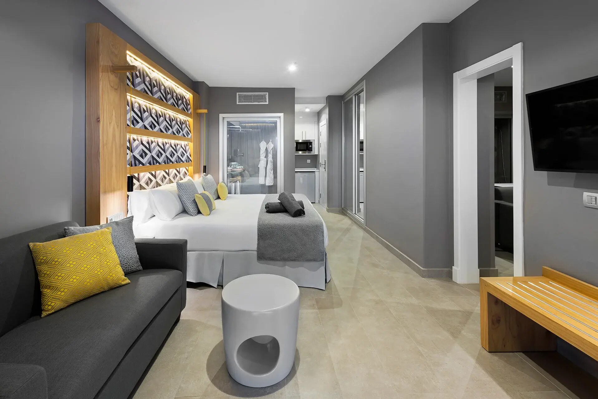 Atlantic Mirage Suites & Spa photo 4