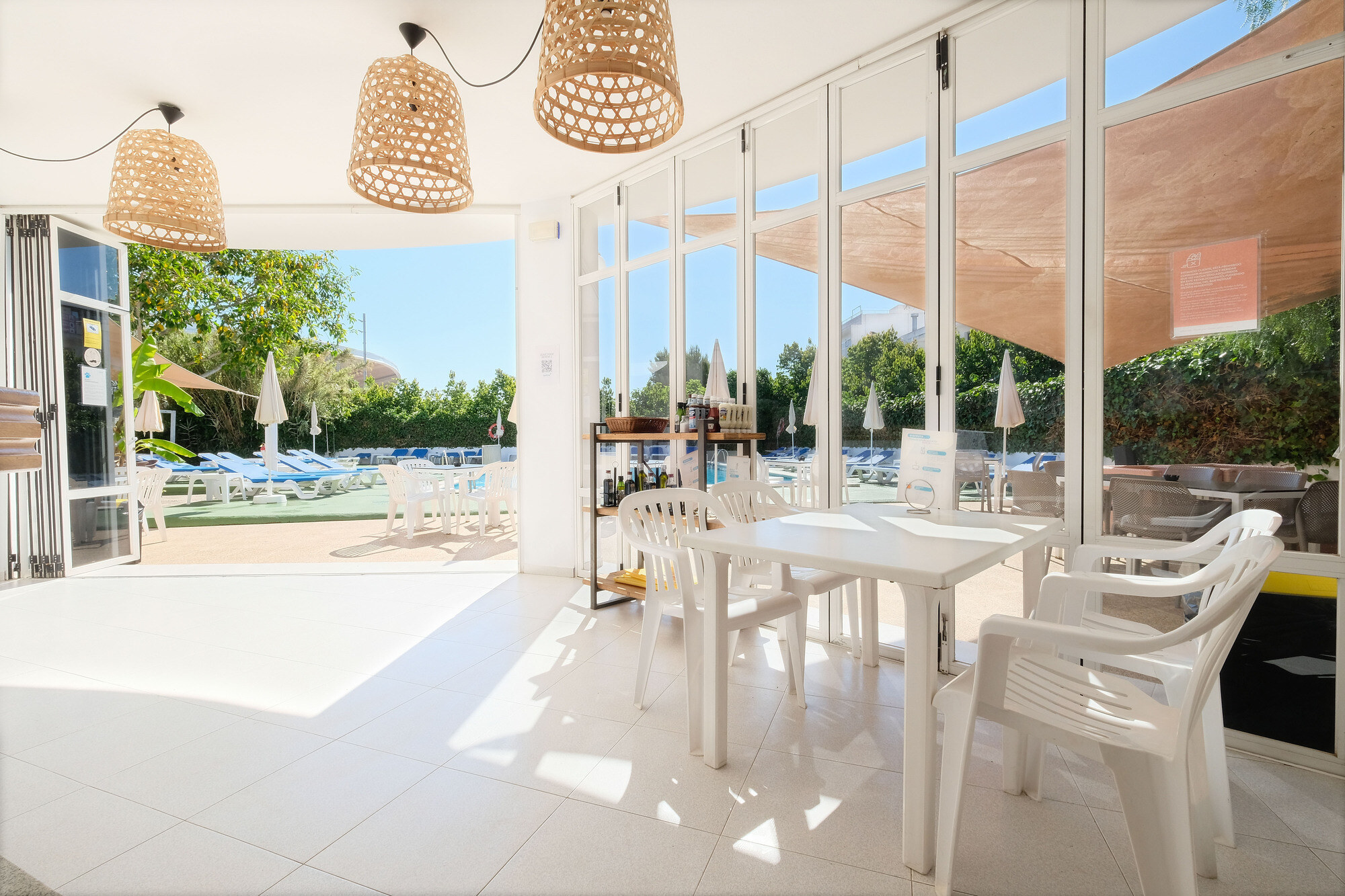 azuLine Hotel Llevant photo 4