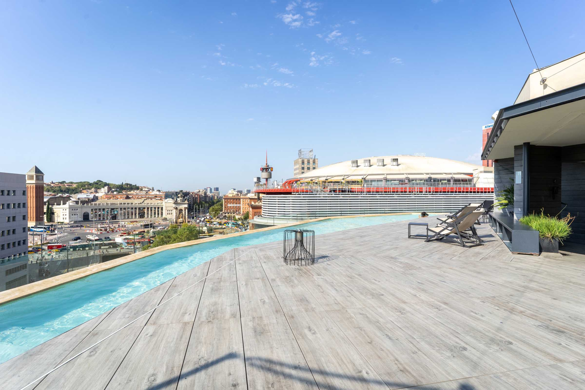 B Hotel photo 1