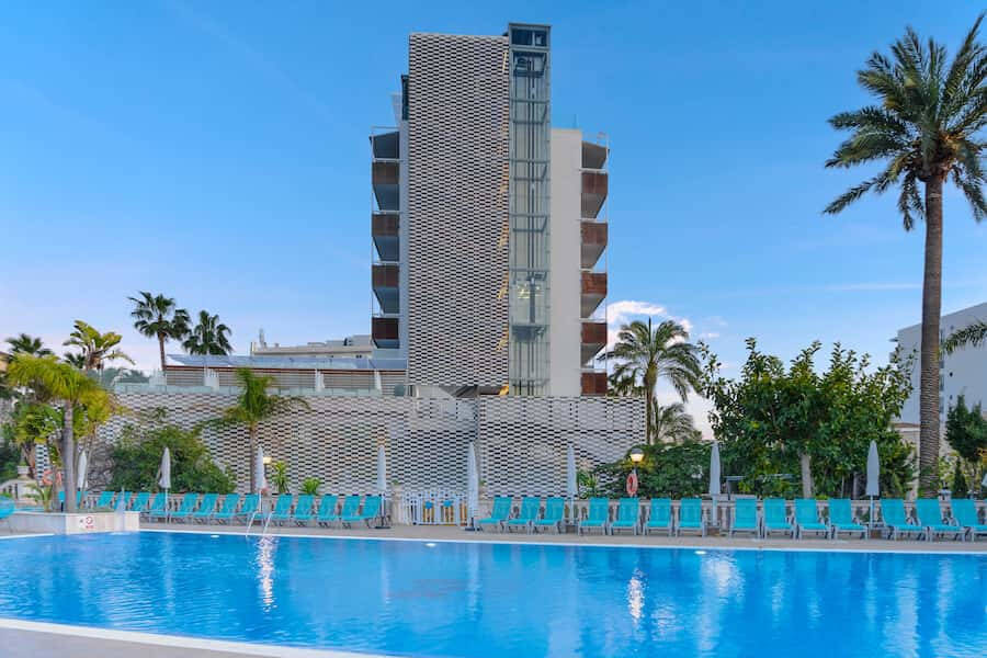 Bahia De Alcudia Hotel & Spa photo 1
