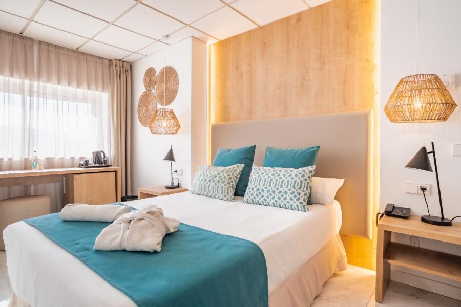 Bahia De Alcudia Hotel & Spa photo 9