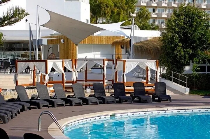 BG Hotel Pamplona photo 1