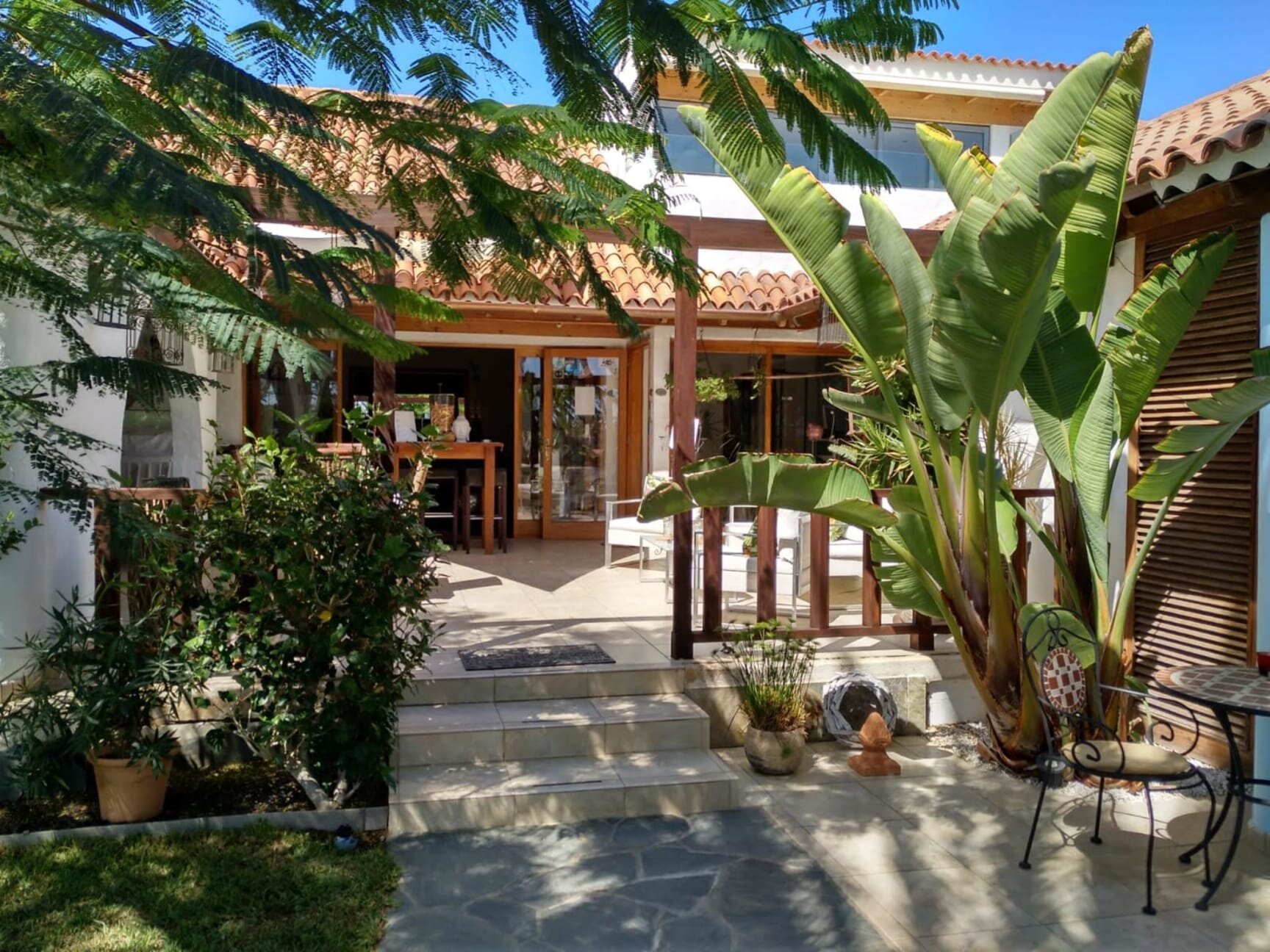 Birdcage Resort photo 1